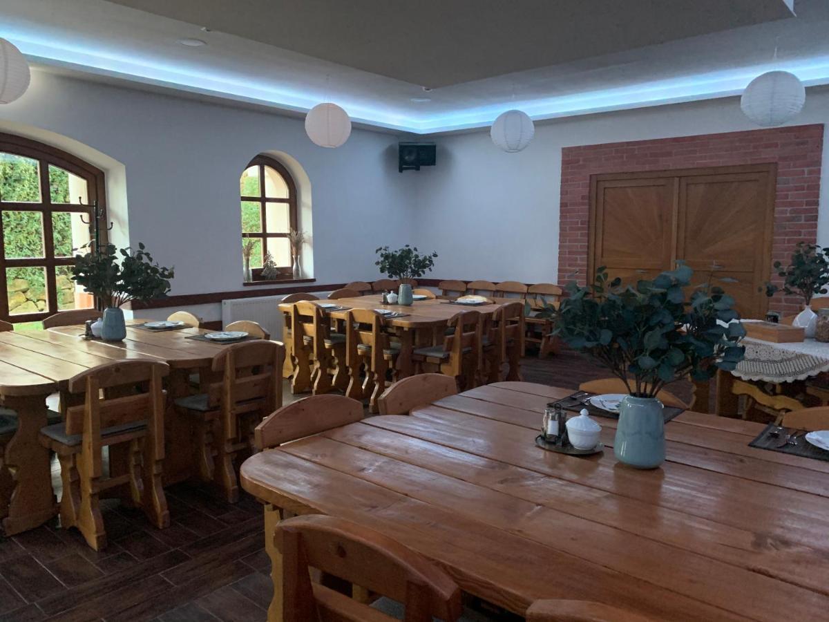 Buzas Pince Vendeghaz Hotel Ecsed Bagian luar foto