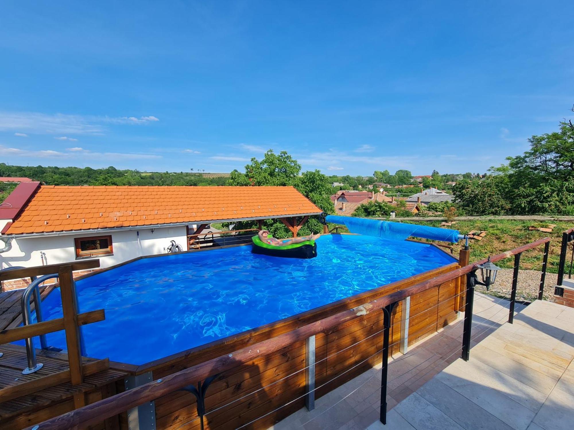 Buzas Pince Vendeghaz Hotel Ecsed Bagian luar foto