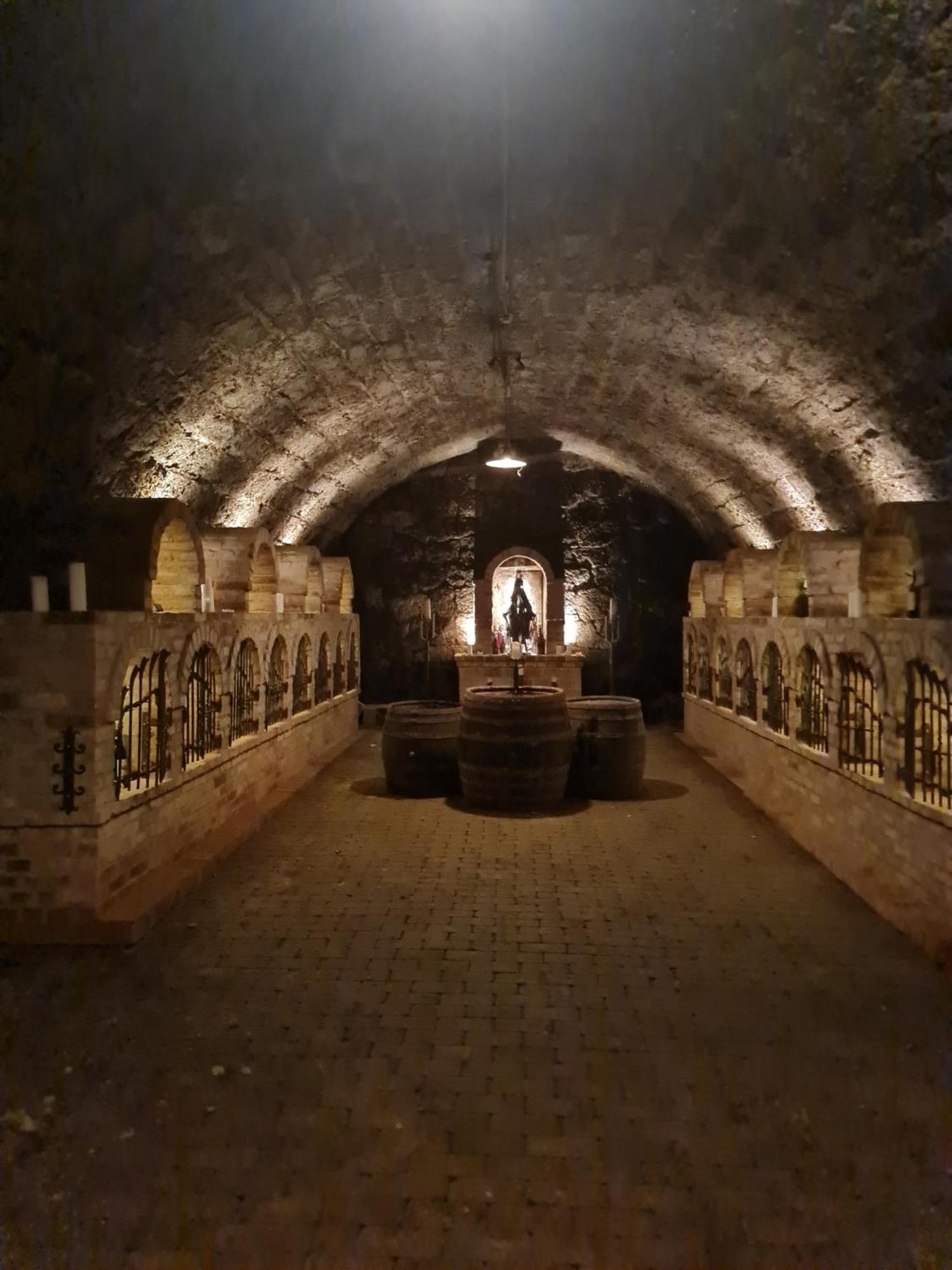 Buzas Pince Vendeghaz Hotel Ecsed Bagian luar foto